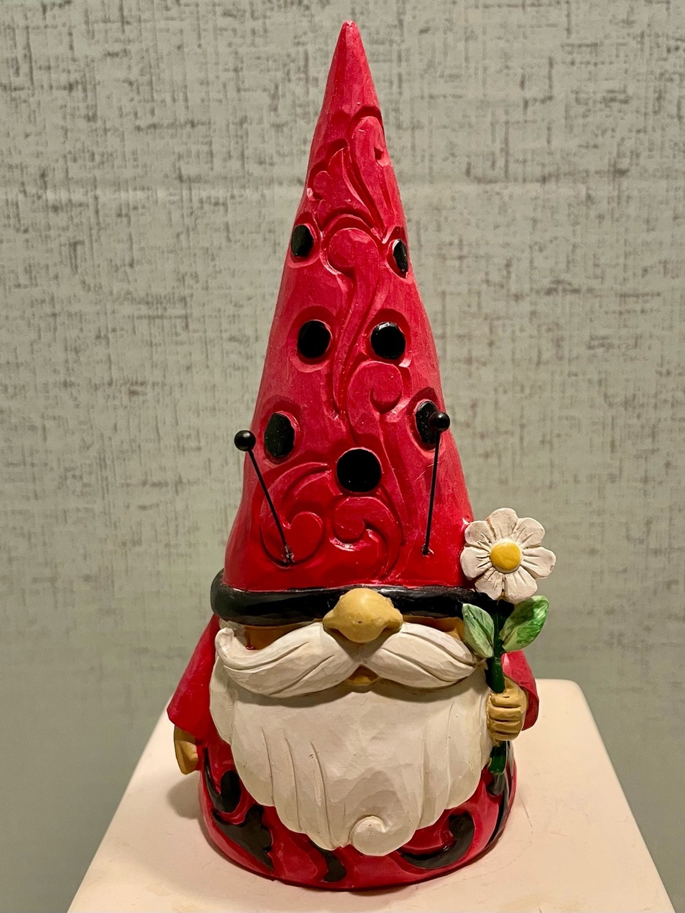 JIM SHORE CUTE AS A BUG LADYBUG GNOME FIGURINE EXCELLENT CONDITION